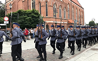 Policjanci z Elbląga obchodzili swoje święto. Odebrali awanse i odznaczenia
